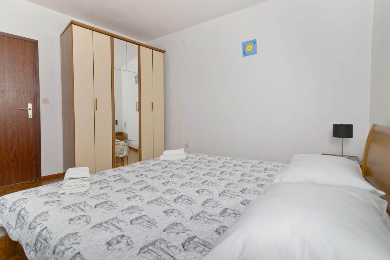 Apartments Ive - With Sea View Tisno Eksteriør bilde